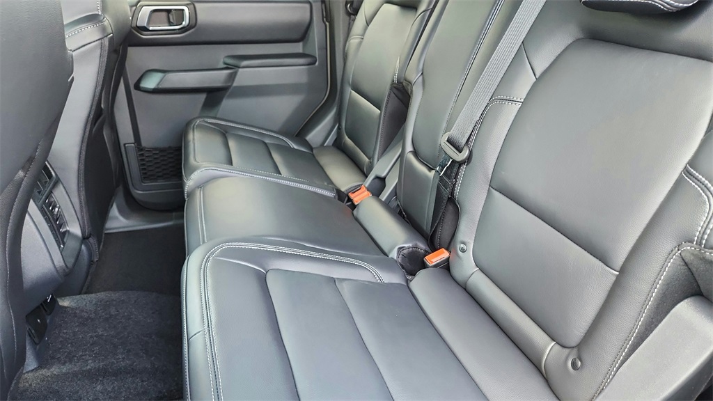 2025 Ford Bronco Outer Banks Image 10 of 35