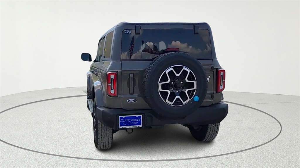 2025 Ford Bronco Outer Banks Image 6 of 35