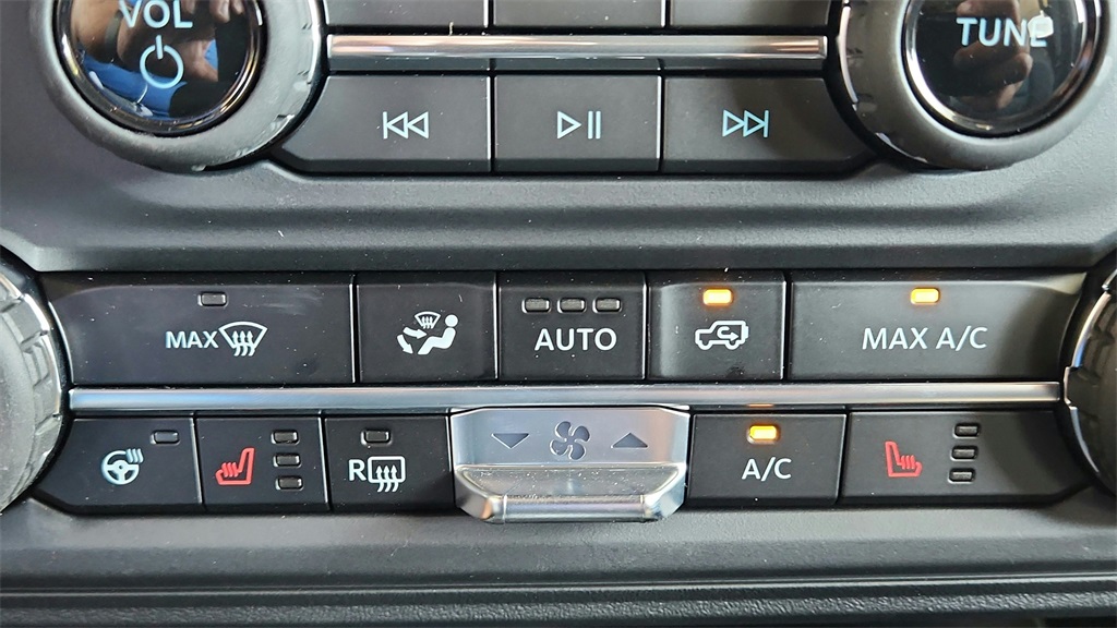 2025 Ford Bronco Outer Banks Image 23 of 36