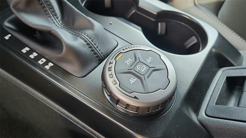 2025 Ford Bronco Outer Banks Image 34 of 36