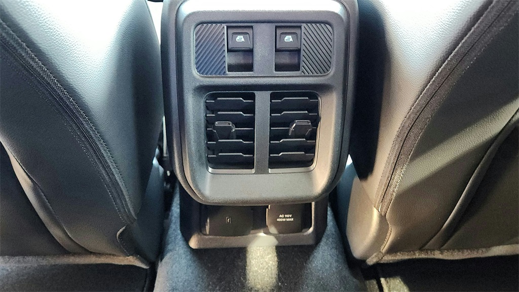 2025 Ford Bronco Outer Banks Image 26 of 36