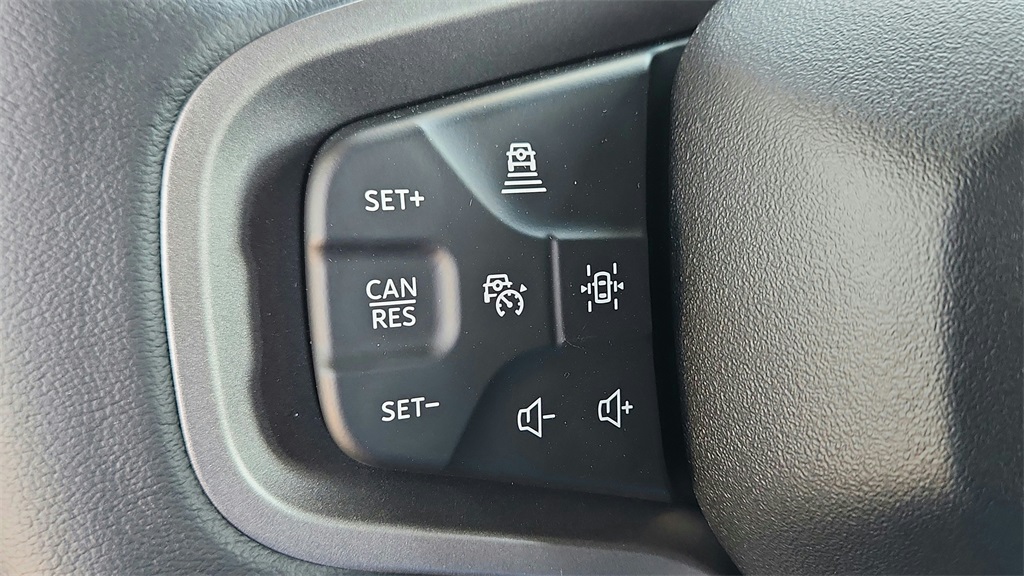 2025 Ford Bronco Outer Banks Image 27 of 36