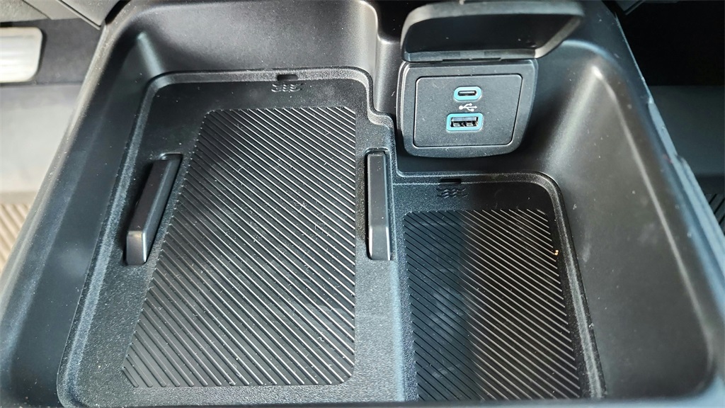 2025 Ford Bronco Outer Banks Image 28 of 36