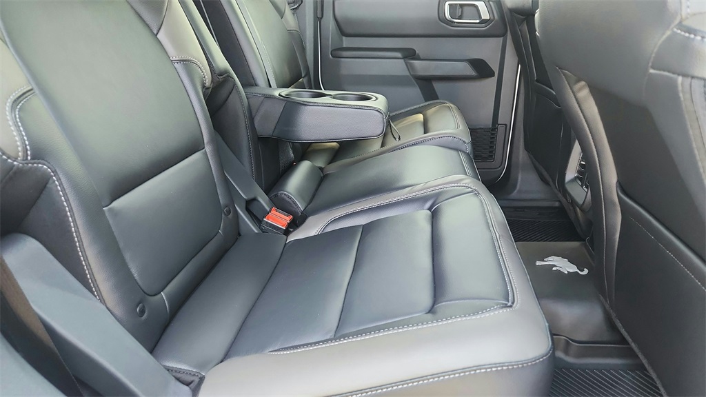 2025 Ford Bronco Outer Banks Image 10 of 36