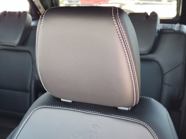 2025 Ford Bronco Outer Banks Image 13 of 25