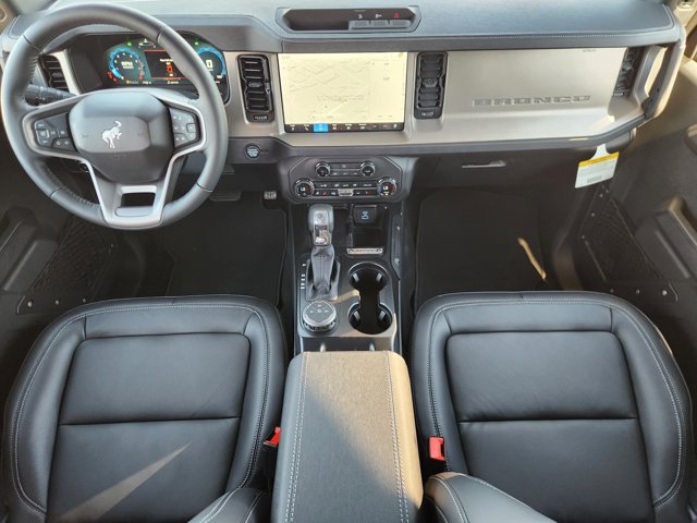 2025 Ford Bronco Outer Banks Image 15 of 25