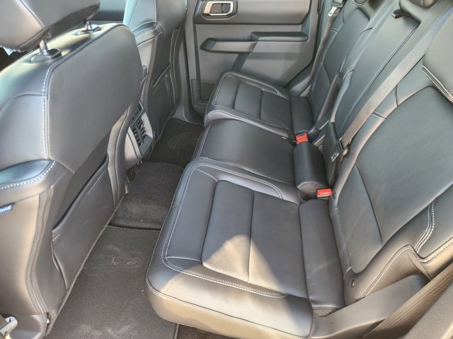 2025 Ford Bronco Outer Banks Image 12 of 25