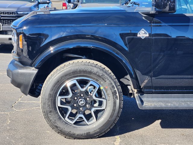 2025 Ford Bronco Outer Banks Image 8 of 25