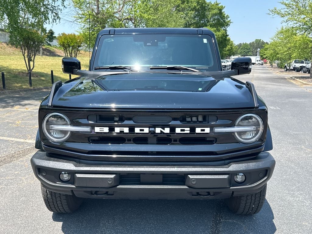 2025 Ford Bronco Outer Banks Image 2 of 30