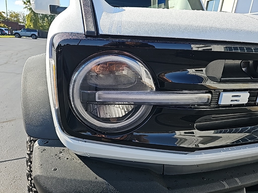 2025 Ford Bronco Outer Banks Image 19 of 21