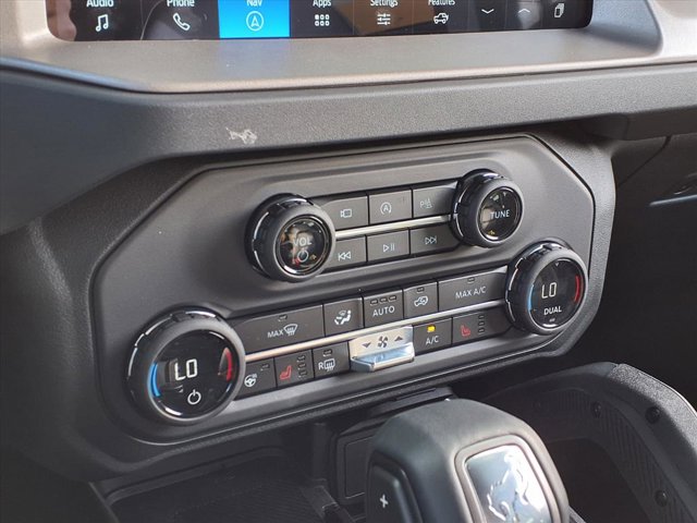 2025 Ford Bronco Outer Banks Image 14 of 23