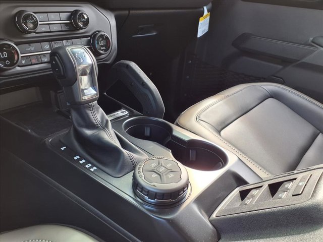 2025 Ford Bronco Outer Banks Image 15 of 23