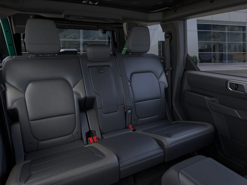 Vehicle image 11 of 25