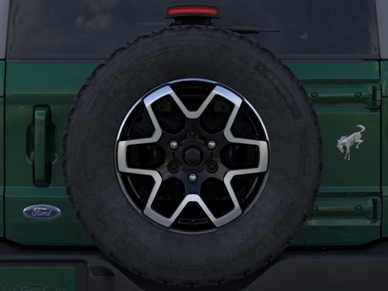Vehicle image 24 of 25