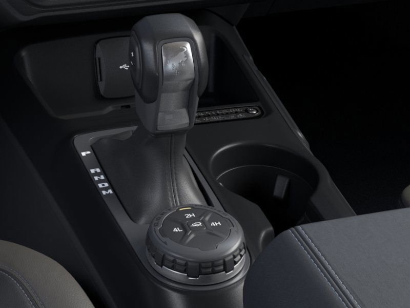 Vehicle image 17 of 25