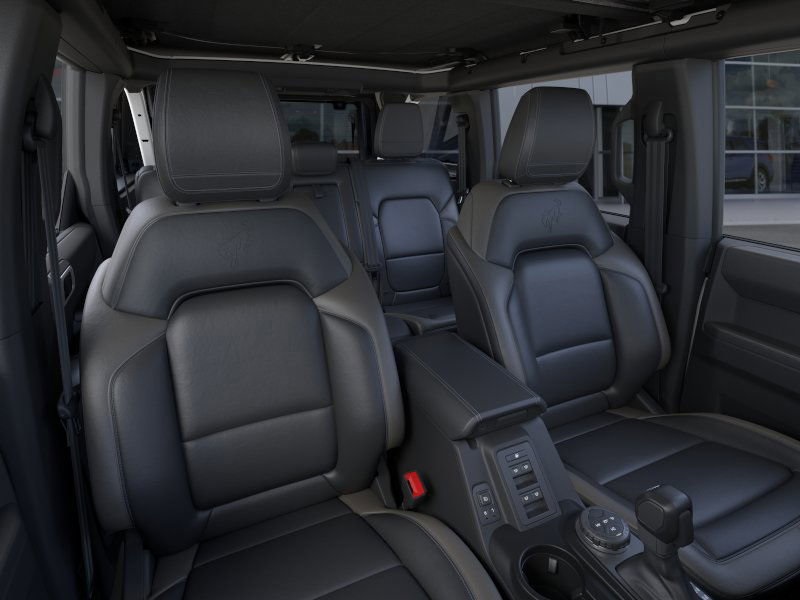 Vehicle image 10 of 25
