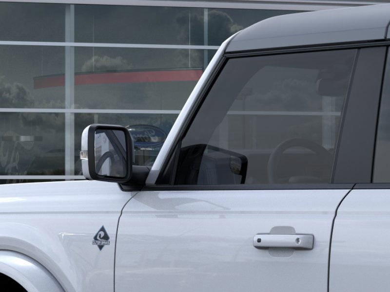 Vehicle image 22 of 25