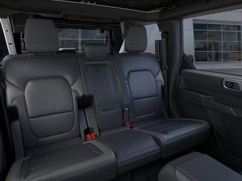 Vehicle image 11 of 25
