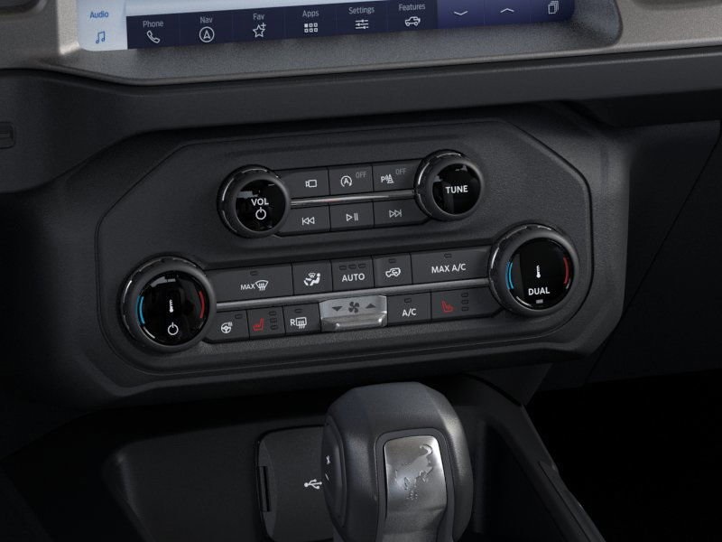 Vehicle image 16 of 25