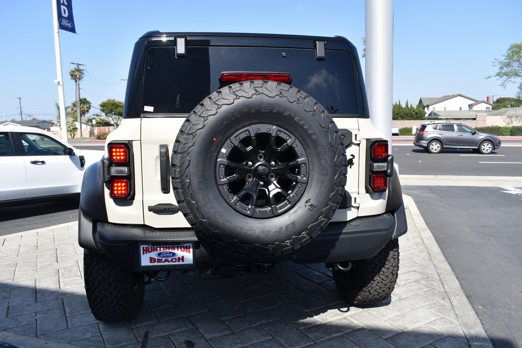 Vehicle image 13 of 27