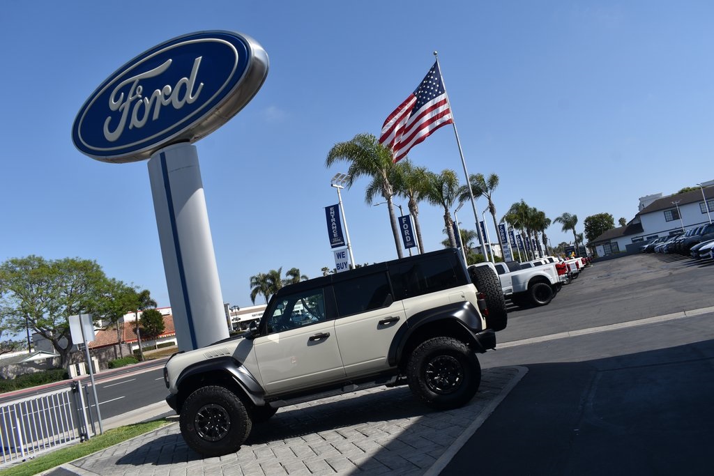 Vehicle image 26 of 27
