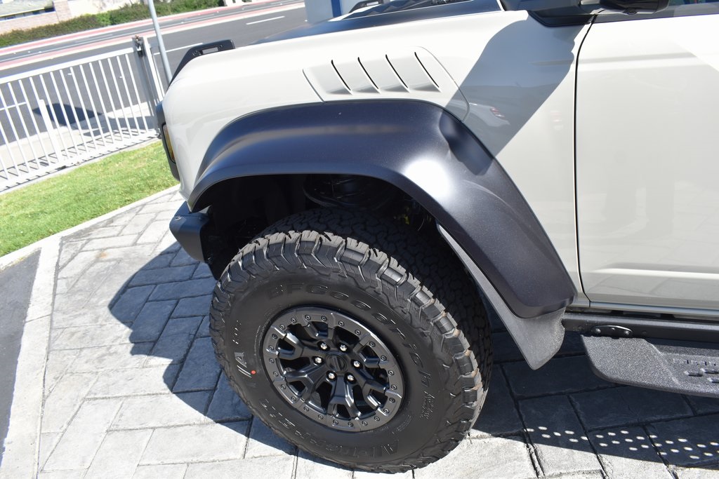 Vehicle image 9 of 27
