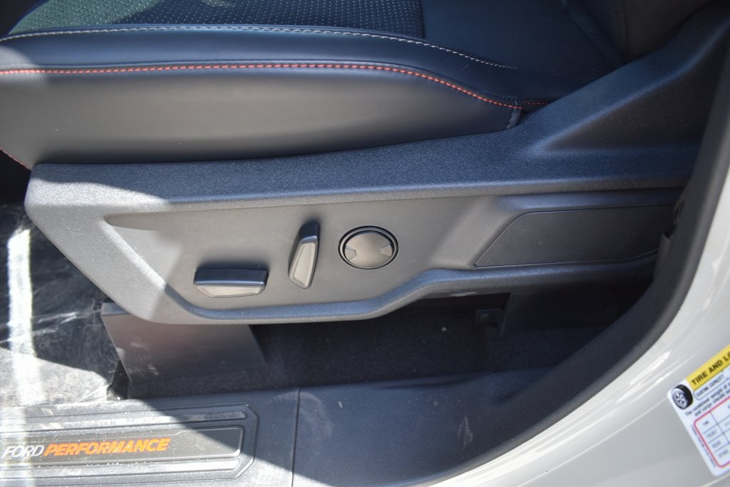 Vehicle image 20 of 27
