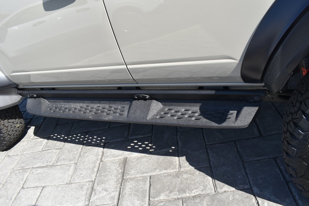 Vehicle image 11 of 27