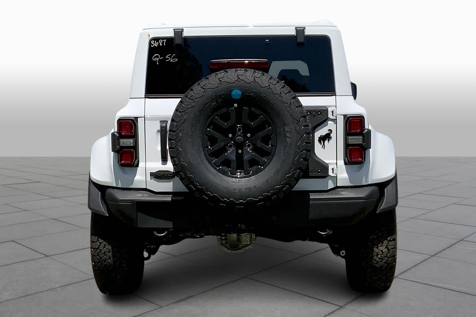 Vehicle image 5 of 17