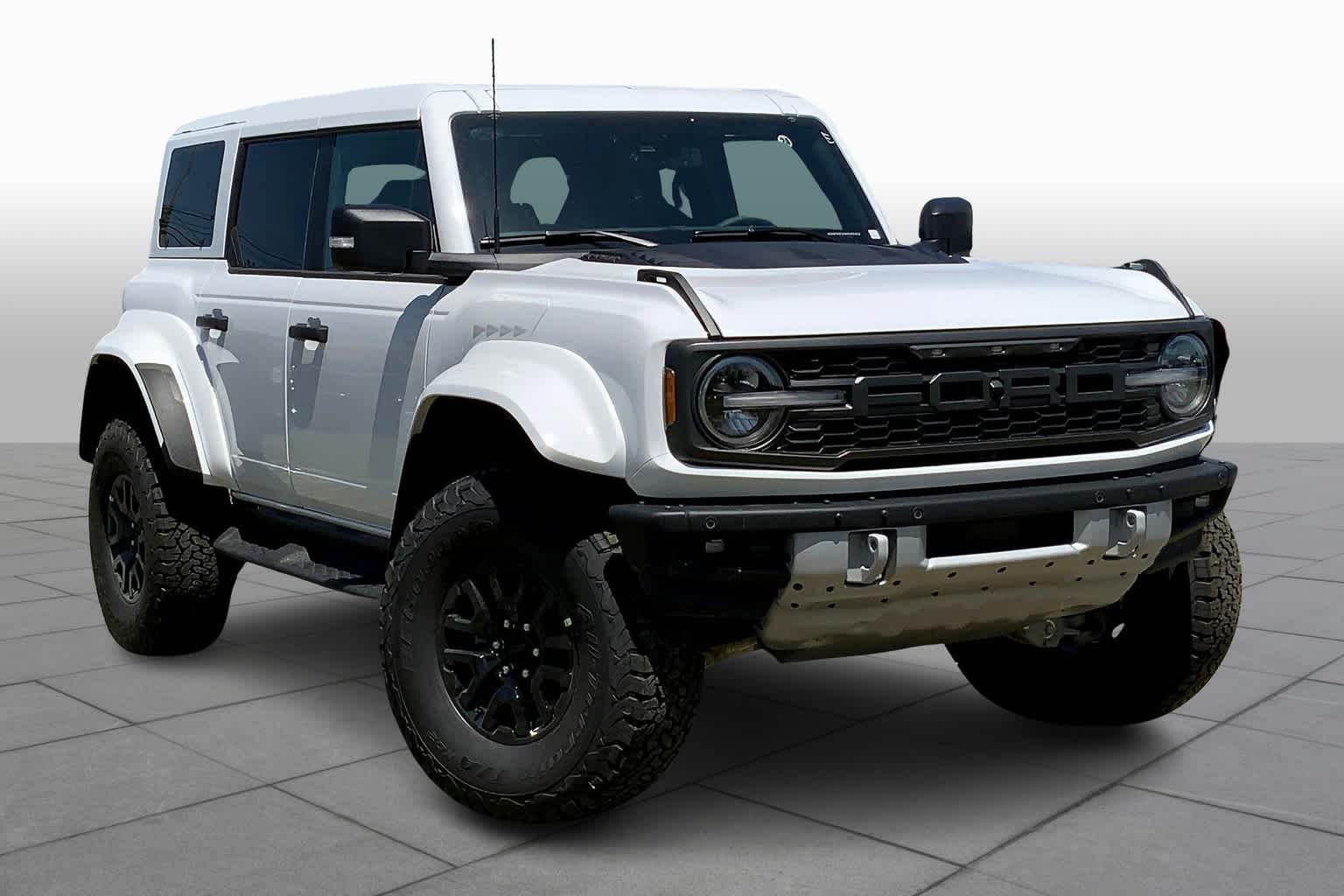 Vehicle image 3 of 17