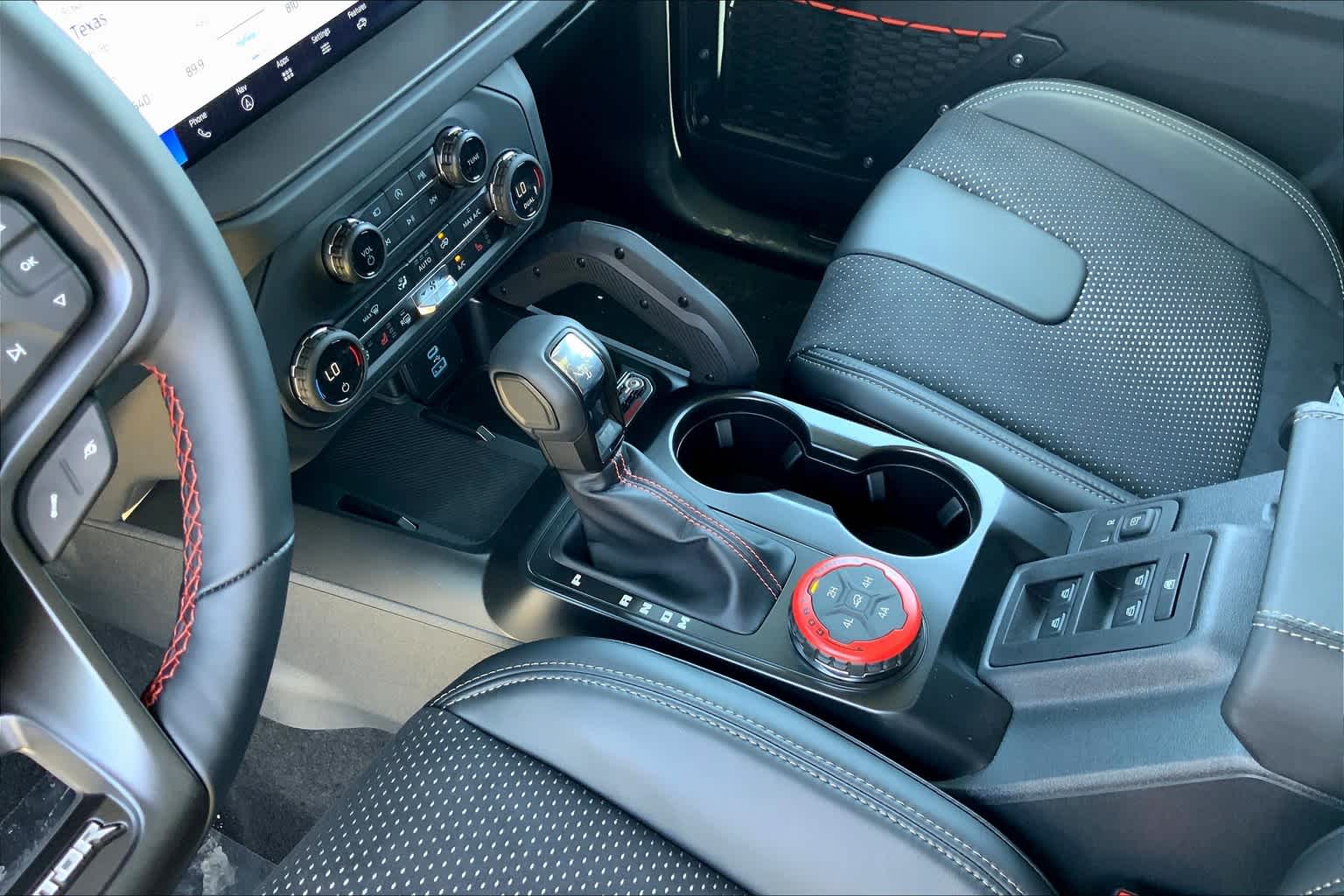 Vehicle image 8 of 17