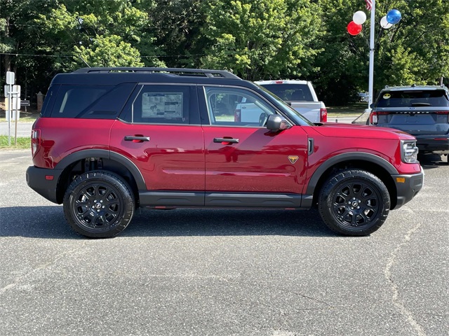 2025 Ford Bronco Sport Badlands Image 4 of 30
