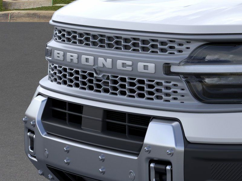 Vehicle image 21 of 23