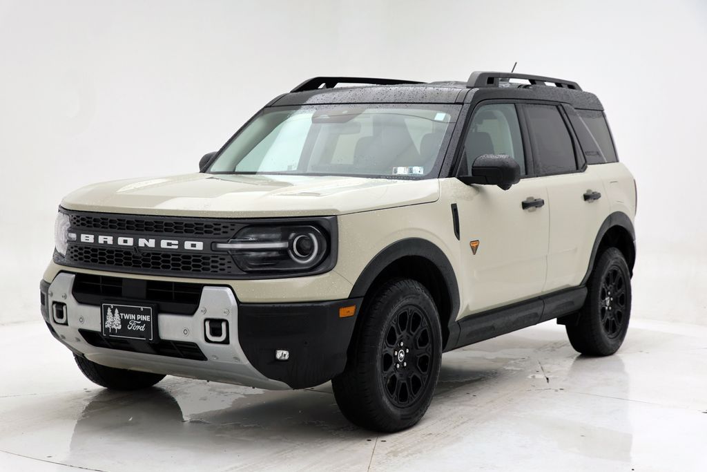 2025 Ford Bronco Sport Badlands Image 2 of 28