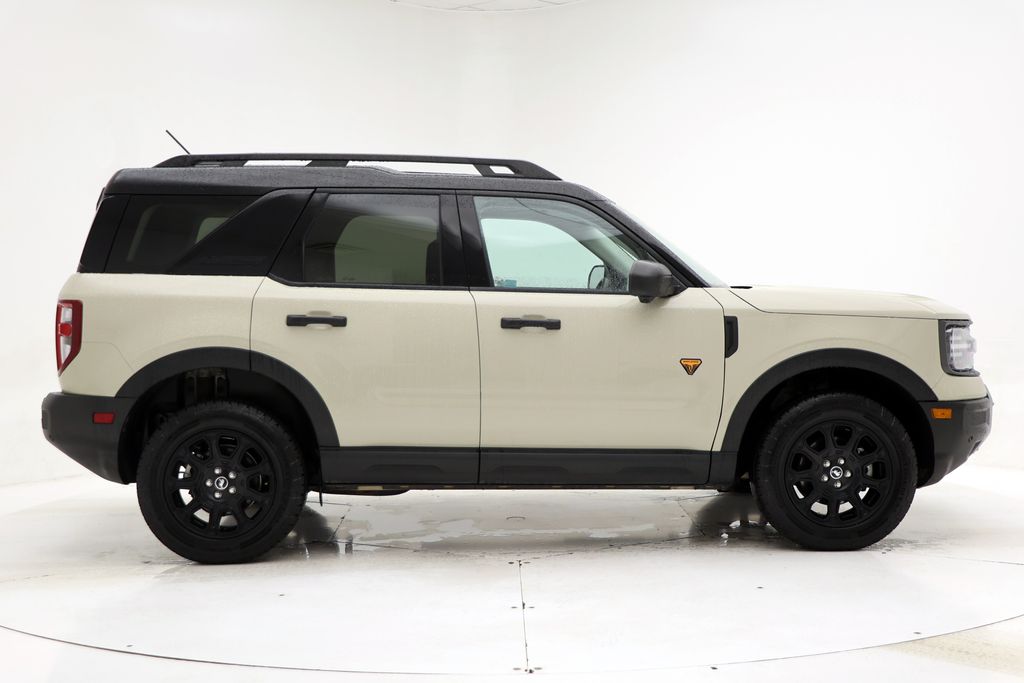 2025 Ford Bronco Sport Badlands Image 3 of 28