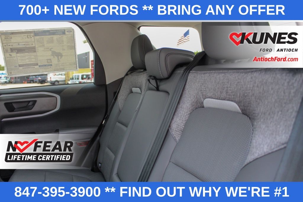 Vehicle image 29 of 48