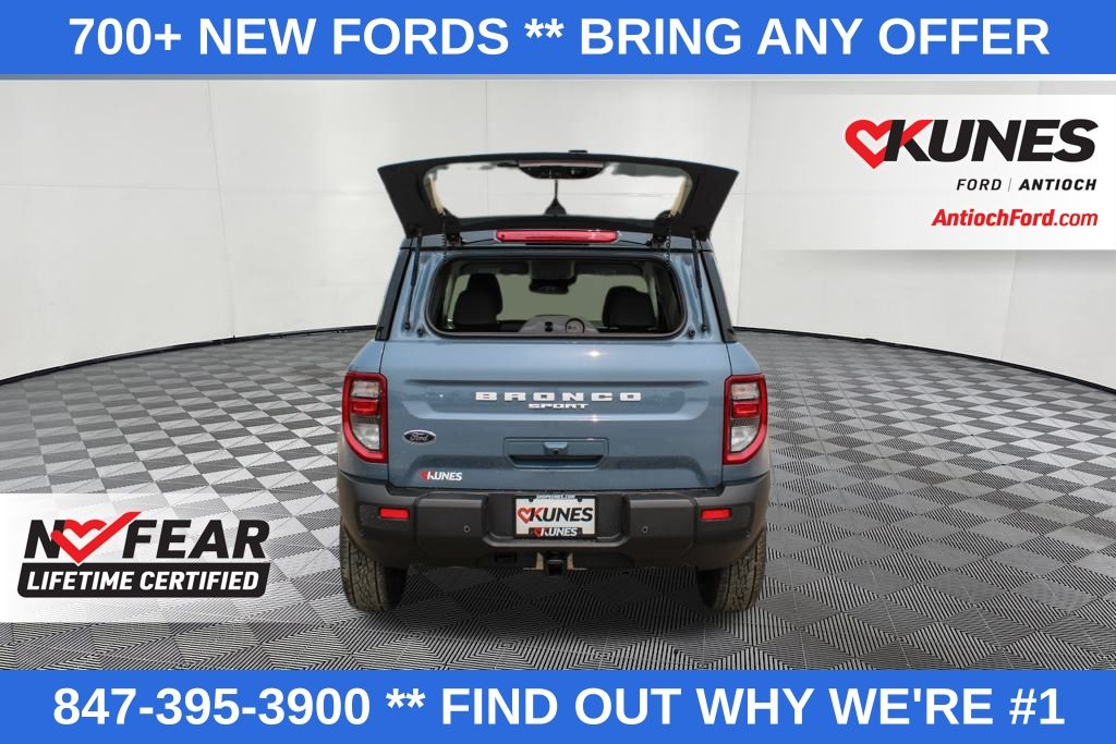 Vehicle image 7 of 48