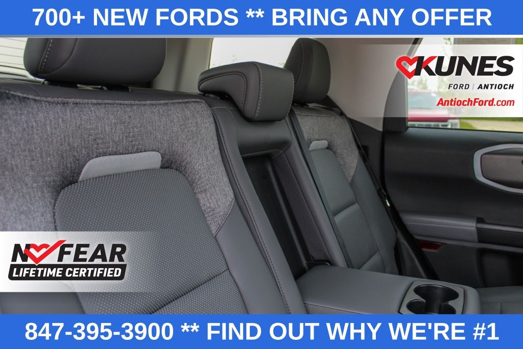 Vehicle image 23 of 48