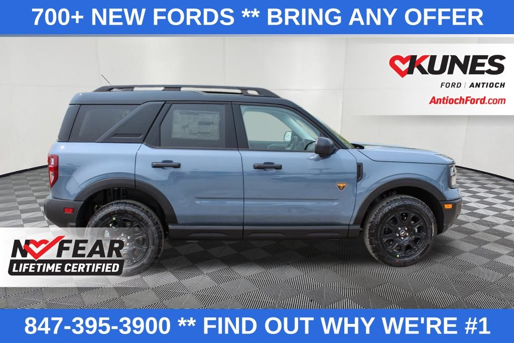 Vehicle image 4 of 48