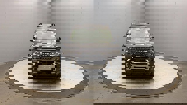 Vehicle image 3 of 24