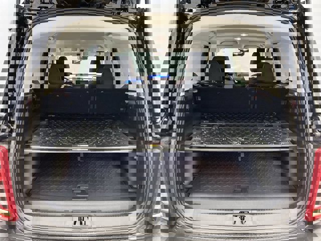 Vehicle image 23 of 24