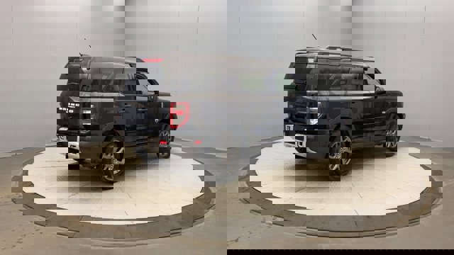 Vehicle image 6 of 24