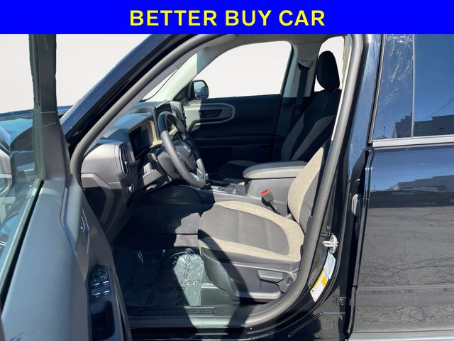 Vehicle image 11 of 15