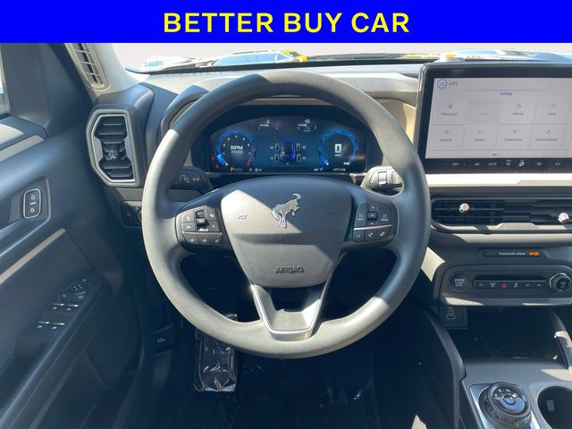 Vehicle image 13 of 15