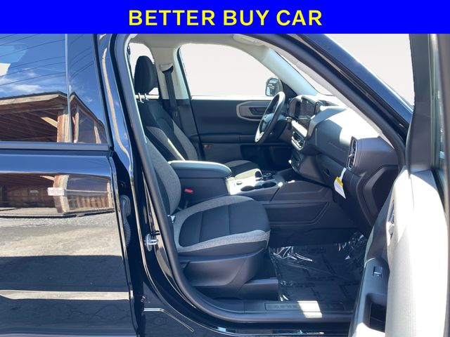 Vehicle image 10 of 15