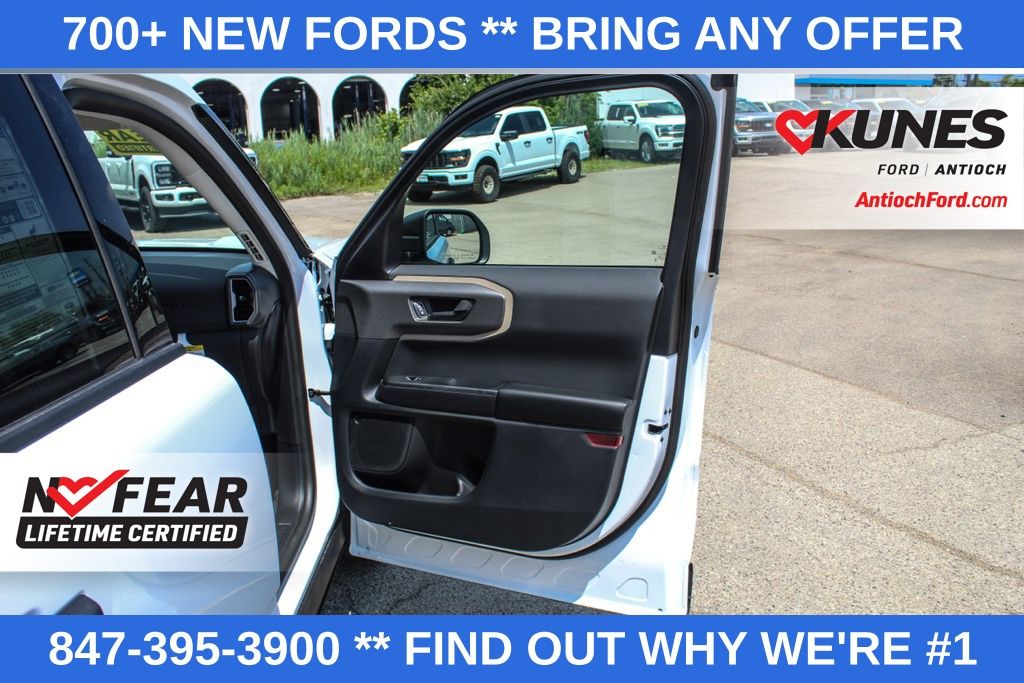 Vehicle image 36 of 45