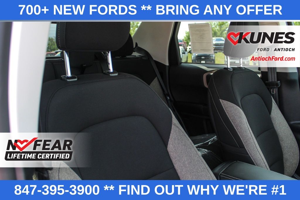 Vehicle image 14 of 45