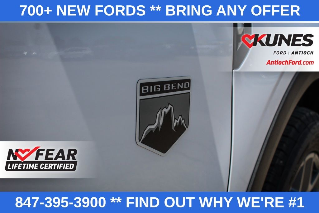 Vehicle image 26 of 45