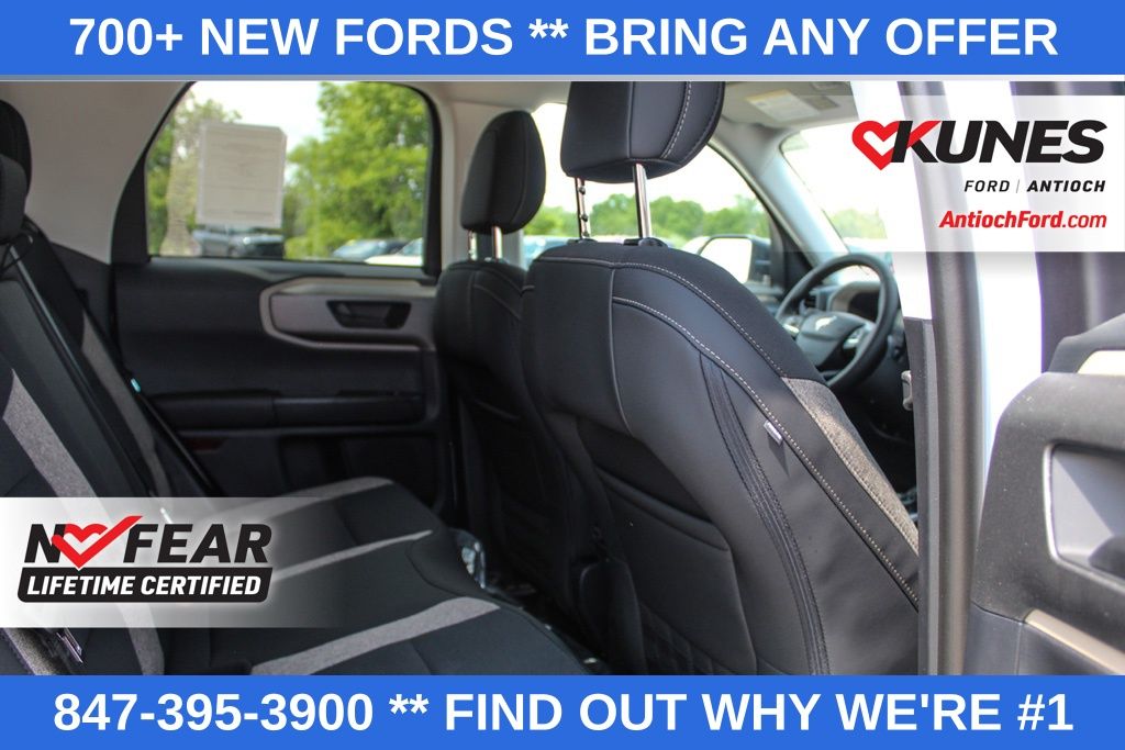 Vehicle image 13 of 45