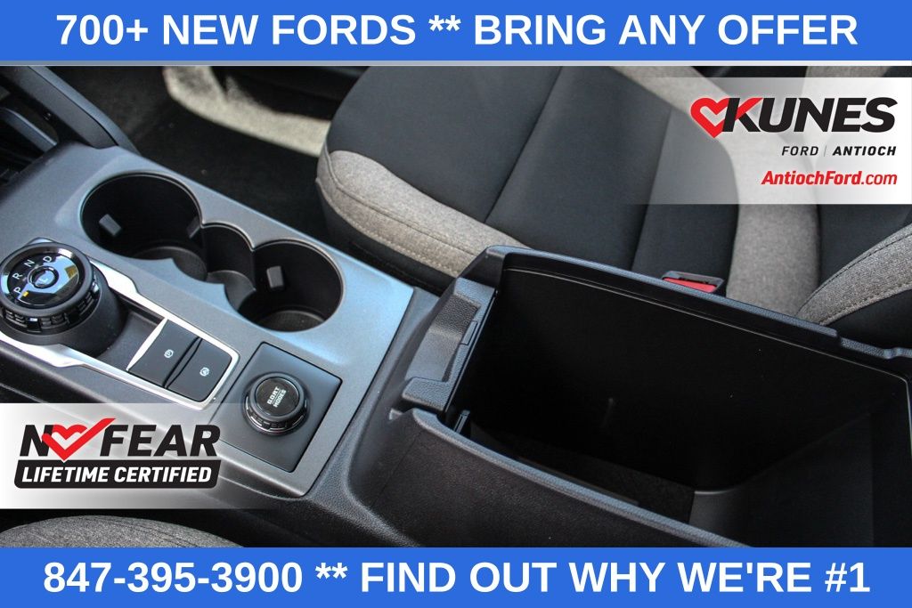 Vehicle image 34 of 45